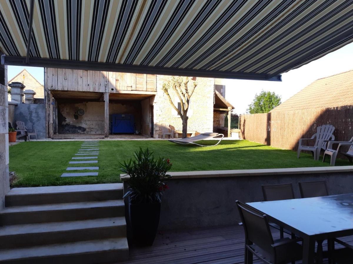 Le Gite Des Jardins Entrains-sur-Nohain Esterno foto